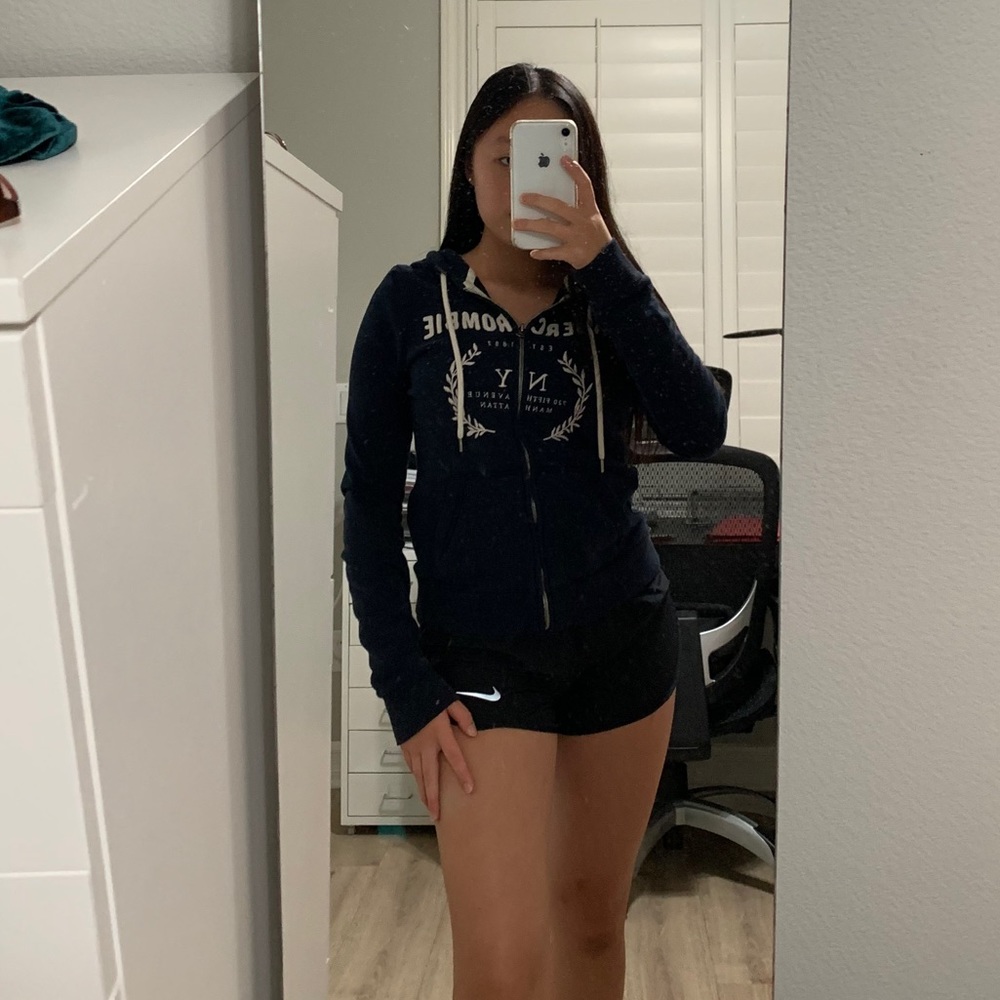 zip up jacket